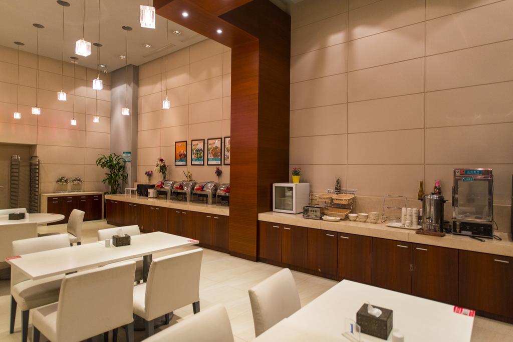 Jinjiang Inn - Shanghai Everbright Convention & Exhibition Center المظهر الخارجي الصورة